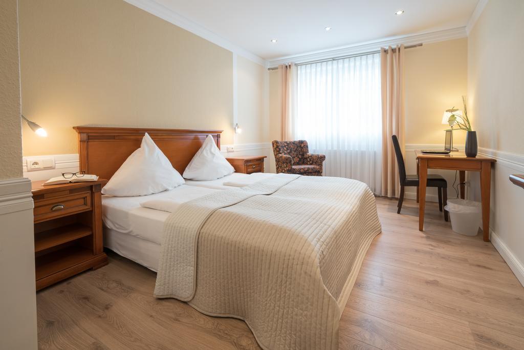 Hotel 'Zum Augarten' Speyer Kültér fotó